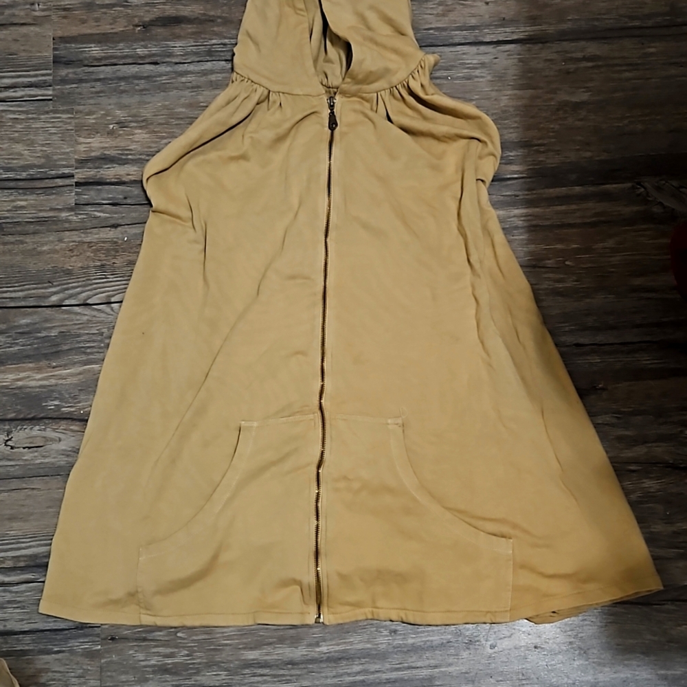 Tan sleeveless hoodie